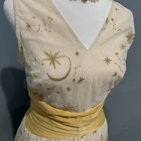 Retro-Stage Vintage ivory and gold/yellow  moon and stars dress - Picture 6 of 12